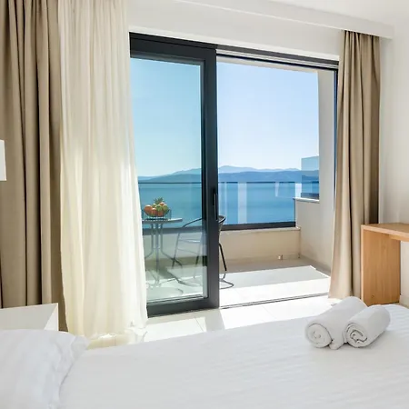 Wind Rose Maestral-beachfront