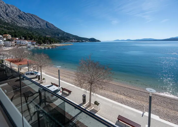 Wind Rose Maestral-beachfront