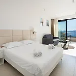 Wind Rose Maestral-beachfront *