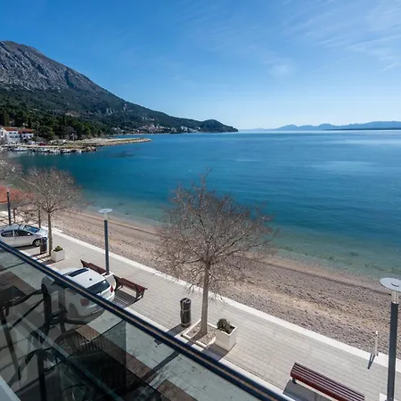 Wind Rose Maestral-beachfront